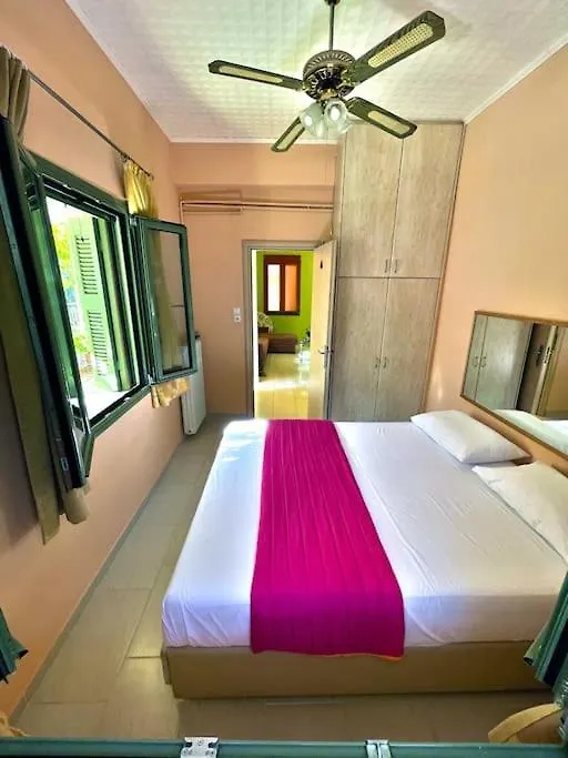 Villa Simotas 4 Four Pórosz Apartman